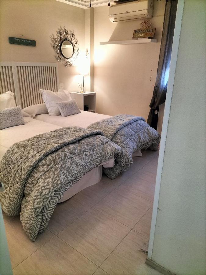 Apartamentos Flamenco B&B Sevilla Bagian luar foto