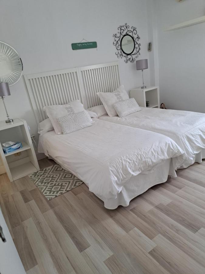Apartamentos Flamenco B&B Sevilla Bagian luar foto