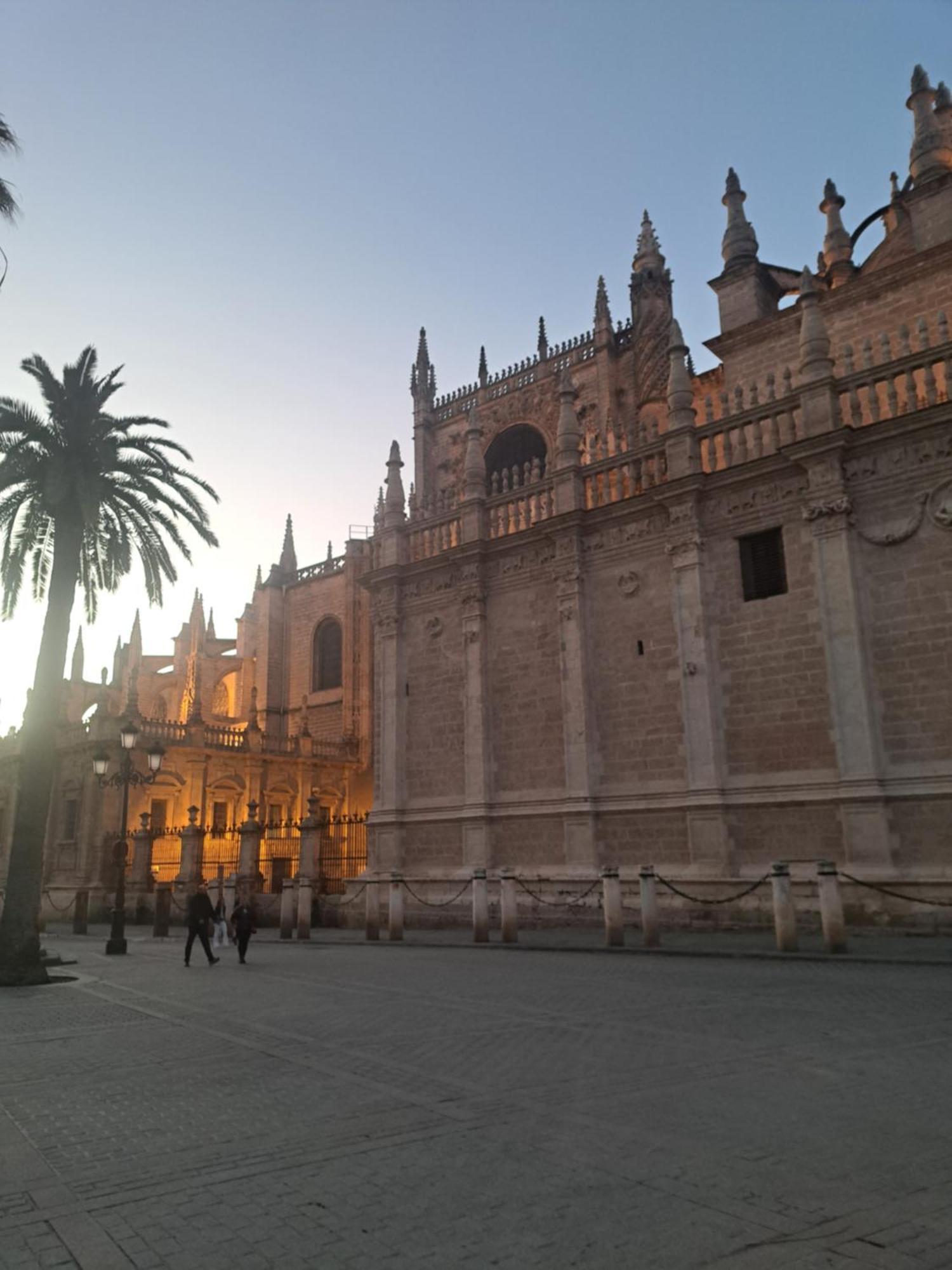Apartamentos Flamenco B&B Sevilla Bagian luar foto